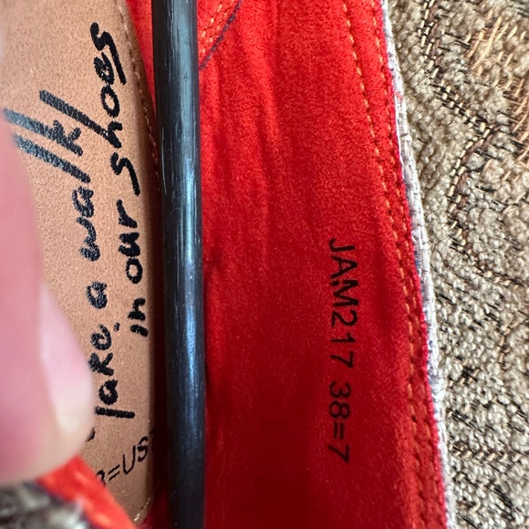 Piranda Aztec Flats - Picture 3 of 5